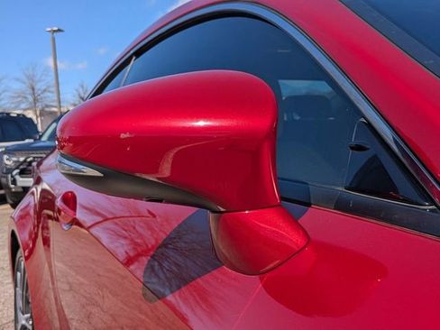 Used 2016 Lexus RC 200t image 11