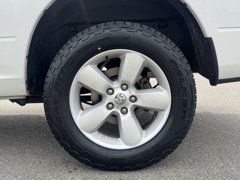 Used 2024 RAM 1500 Classic SLT AWD/4WD image 20