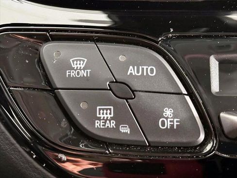 Certified 2021 Toyota C-HR LE image 26