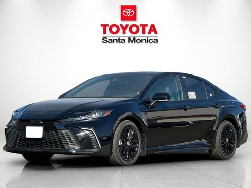 New 2026 Toyota Camry SE image 6