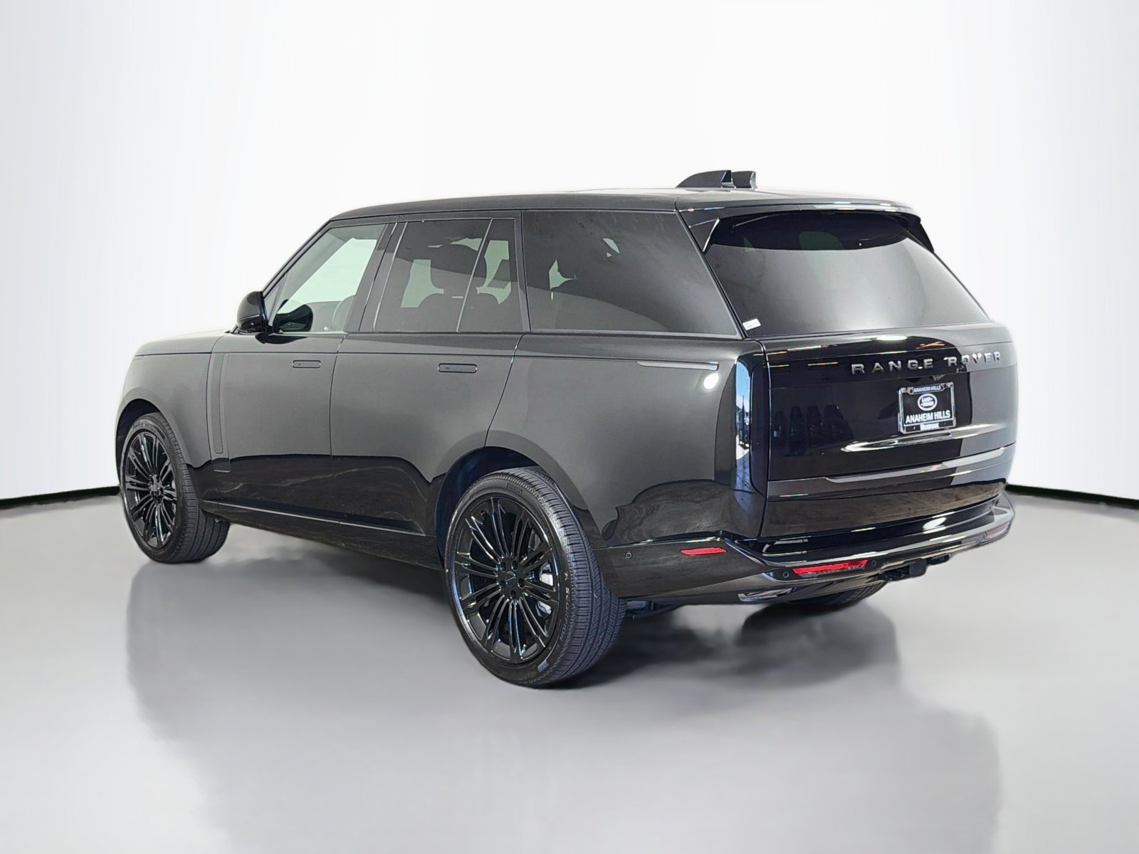 New 2026 Land Rover Range Rover SE AWD/4WD image 3