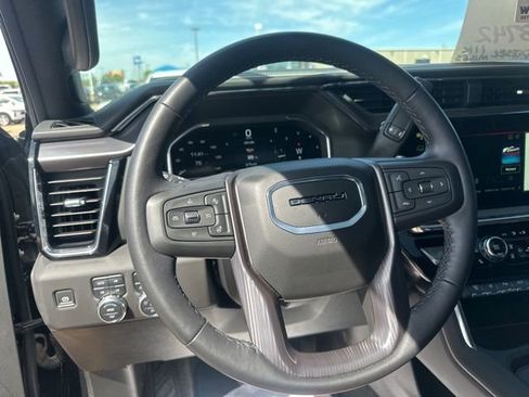 Used 2025 GMC Sierra 2500 Denali Ultimate w/ Max Trailering Package AWD/4WD image 18