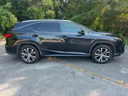 Used 2018 Lexus RX 350L FWD image 2