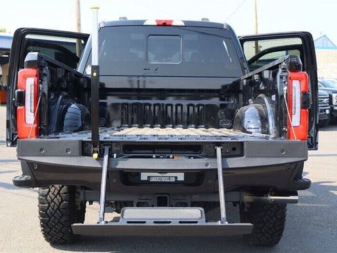 Used 2024 Ford F350 Platinum w/ Tremor Off-Road Package AWD/4WD image 39