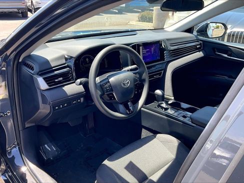 Used 2025 Toyota Camry LE FWD image 12