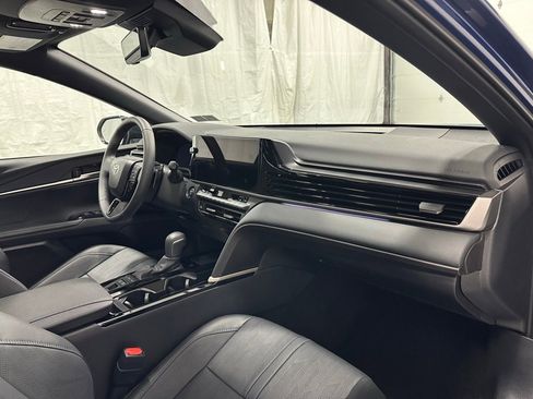 Used 2025 Toyota Camry XSE image 65