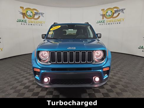 Used 2022 Jeep Renegade Latitude AWD/4WD image 2