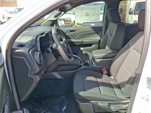 New 2026 Chevrolet Colorado W/T image 6