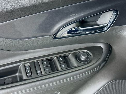 Used 2022 Buick Encore Preferred w/ Safety Package image 18