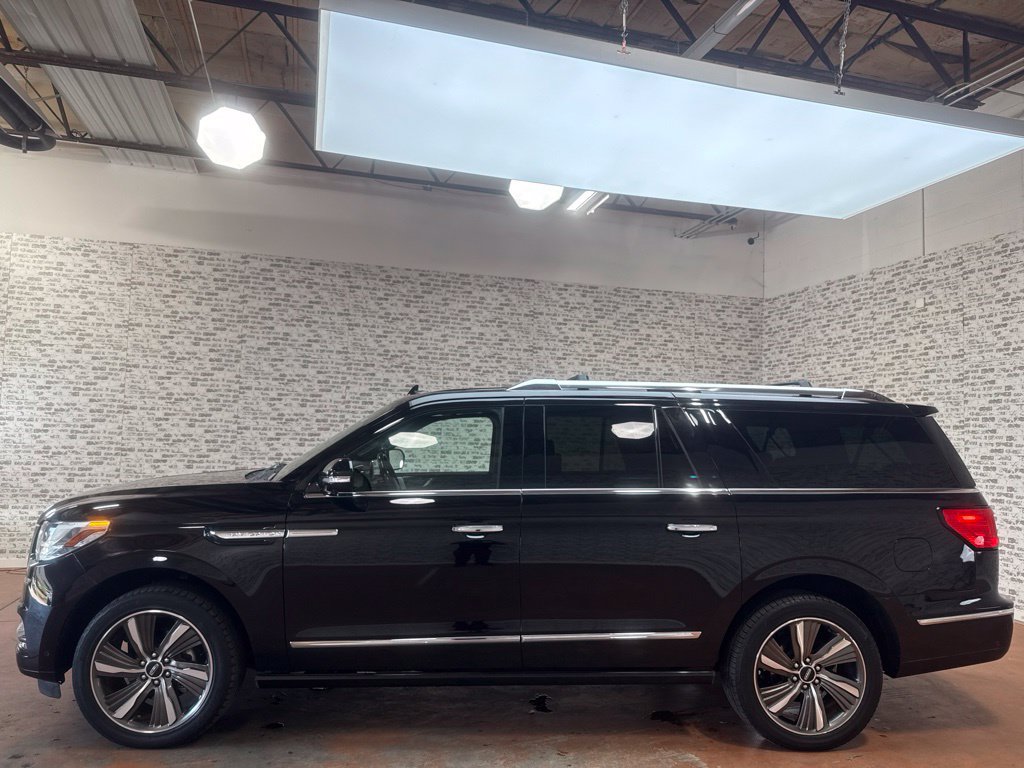 Used 2019 Lincoln Navigator L Reserve w/ Cargo Package AWD/4WD image 4