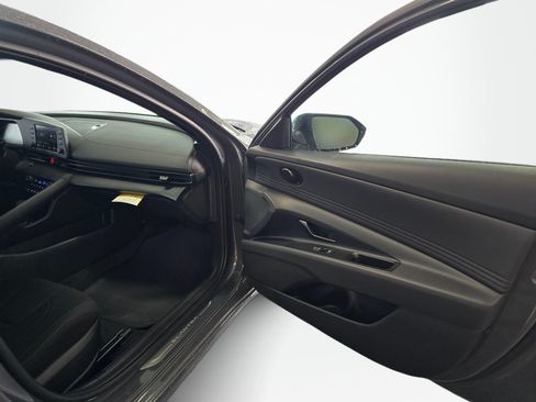 New 2026 Hyundai Elantra SEL Sport Premium FWD image 40