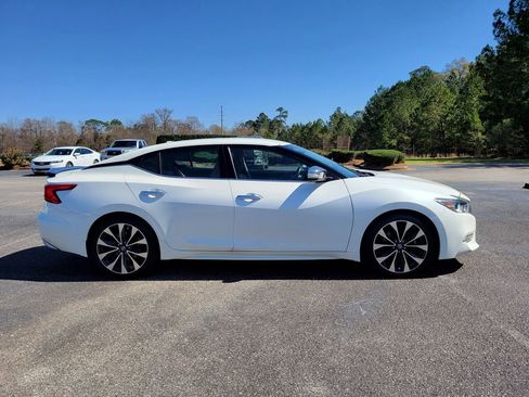 Used 2016 Nissan Maxima SR image 7