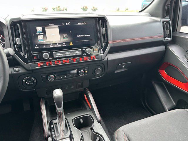 Used 2025 Nissan Frontier PRO-4X AWD/4WD image 32