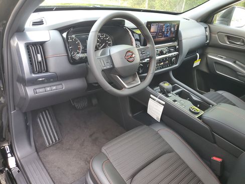New 2026 Nissan Pathfinder Rock Creek AWD/4WD image 12