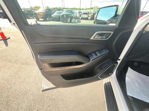 Used 2018 GMC Yukon Denali w/ Open Road Package AWD/4WD image 12