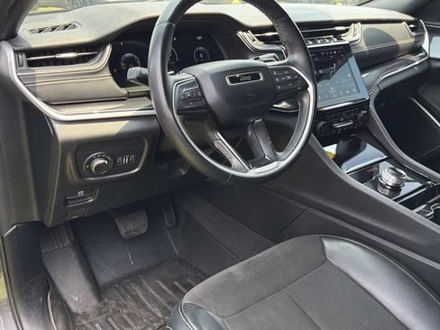 Used 2021 Jeep Grand Cherokee L Laredo AWD/4WD image 17