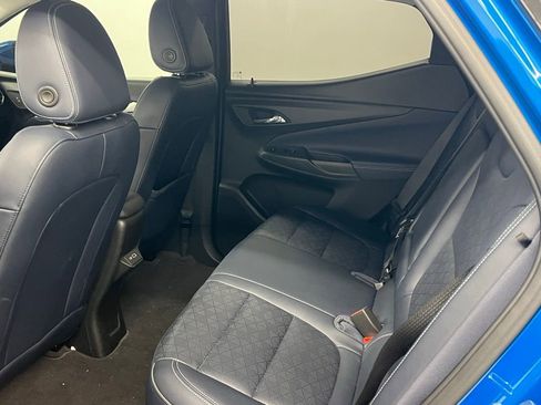Used 2022 Chevrolet Bolt EUV Premier w/ Sun & Sound Package image 9