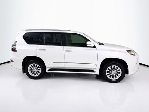 Used 2019 Lexus GX 460 Premium w/ Premium Package image 9