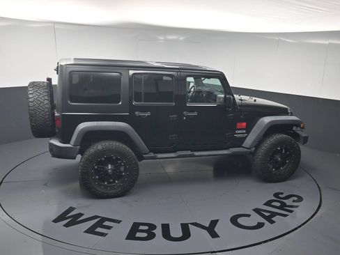 Used 2017 Jeep Wrangler Unlimited Sport w/ Quick Order Package 24S AWD/4WD image 24