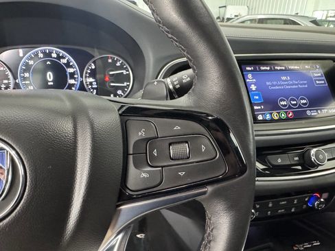 Used 2024 Buick Enclave Premium image 23