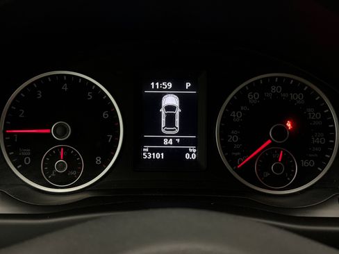 Used 2017 Volkswagen Tiguan S AWD/4WD image 13
