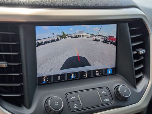 Used 2021 GMC Acadia Denali w/ Denali Technology Package FWD image 24