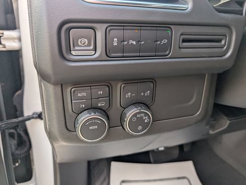 Used 2021 Chevrolet Tahoe RST AWD/4WD image 18