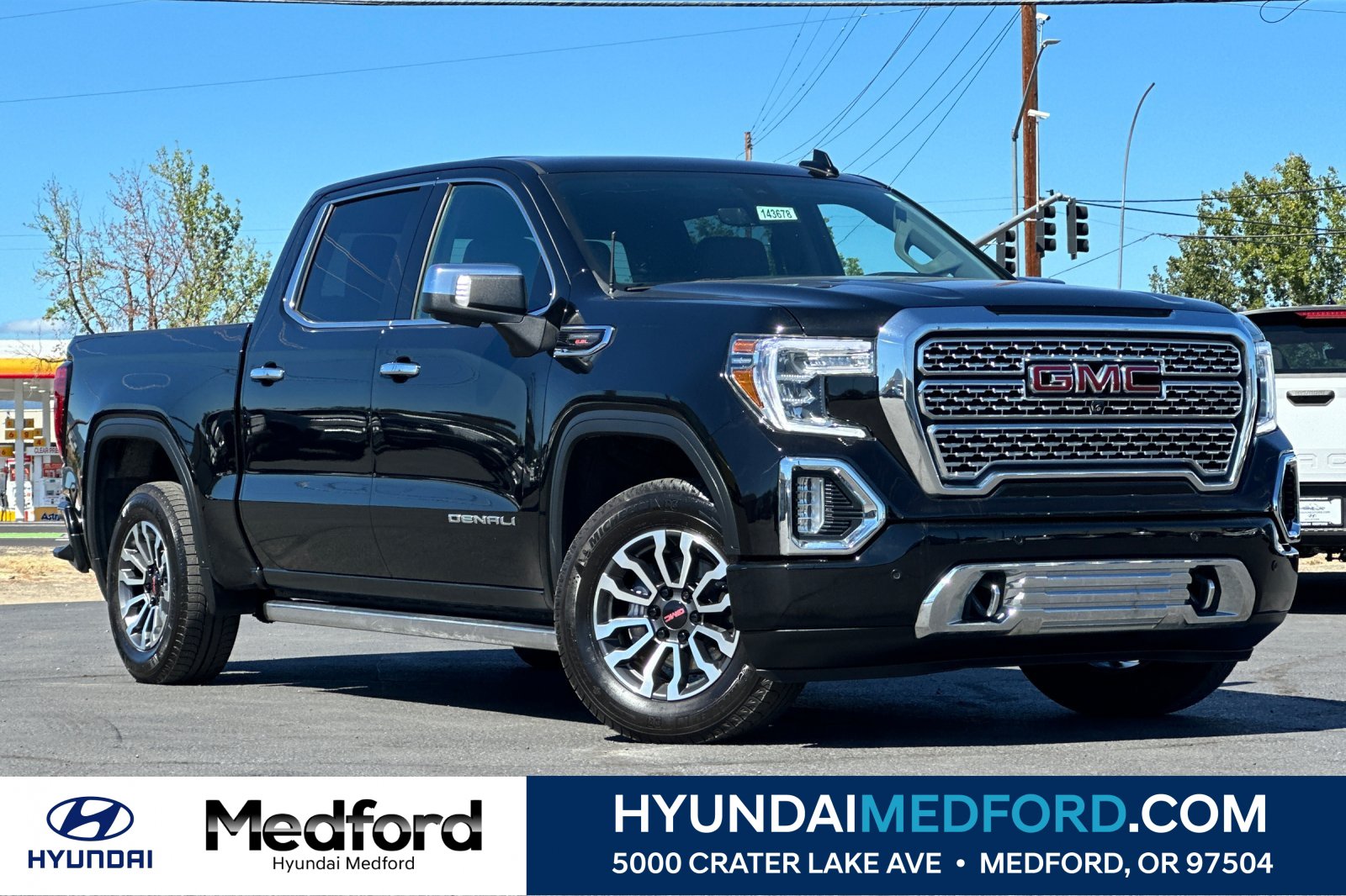 Used 2021 GMC Sierra 1500 Denali w/ Denali Carbonpro Edition AWD/4WD image 1