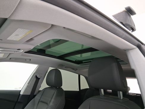 Used 2022 Audi Q8 Premium Plus image 14