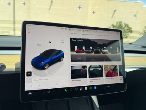 Used 2023 Tesla Model Y Long Range AWD/4WD image 27