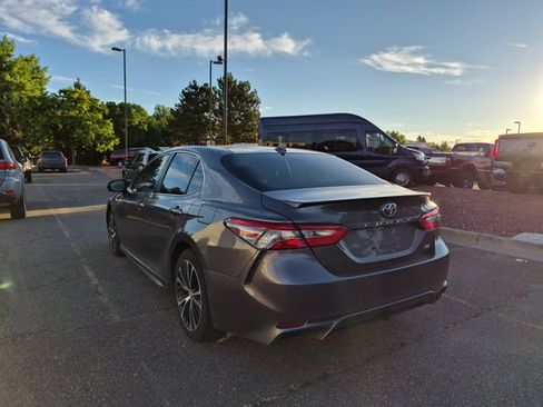 Used 2019 Toyota Camry SE w/ Protection Package (Q2) FWD image 7