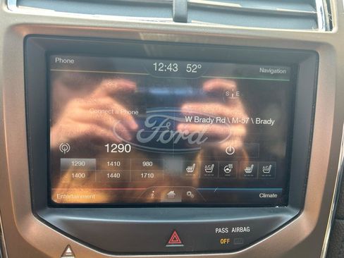 Used 2011 Lincoln MKX AWD w/ Sight & Sound Pkg image 23