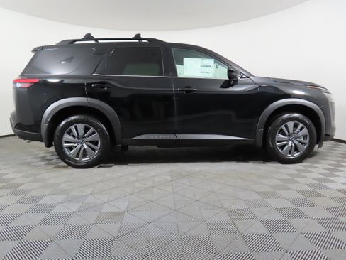 New 2026 Nissan Pathfinder SV image 2