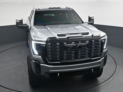 Used 2025 GMC Sierra 2500 Denali Ultimate w/ Max Trailering Package AWD/4WD image 30