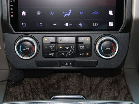 Used 2019 Ford F250 Lariat w/ Chrome Package AWD/4WD image 39