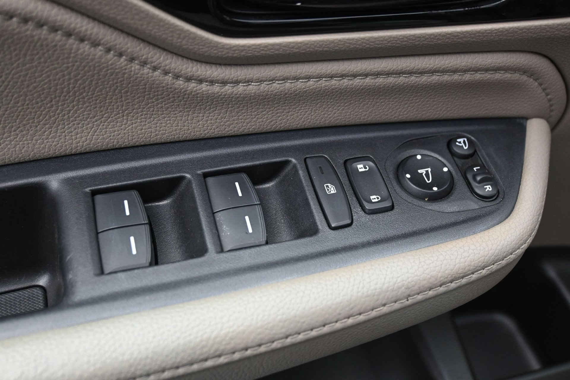 Used 2019 Honda Odyssey Elite image 20