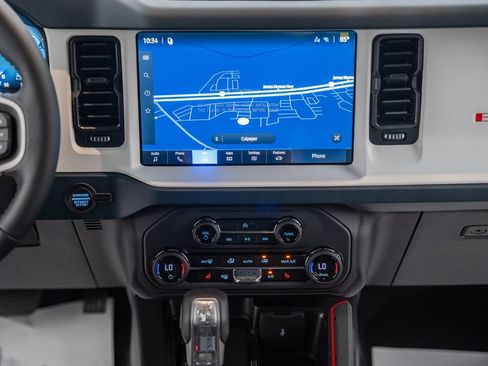 New 2026 Ford Bronco Heritage Edition AWD/4WD image 23