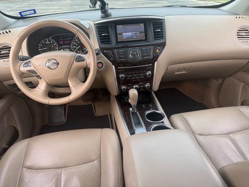Used 2015 Nissan Pathfinder SL image 15