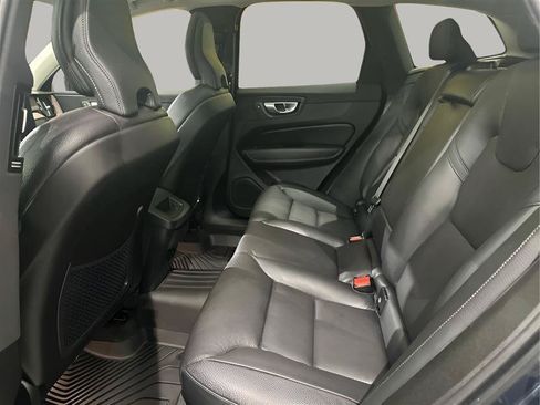 Used 2024 Volvo XC60 B5 Plus AWD/4WD image 13