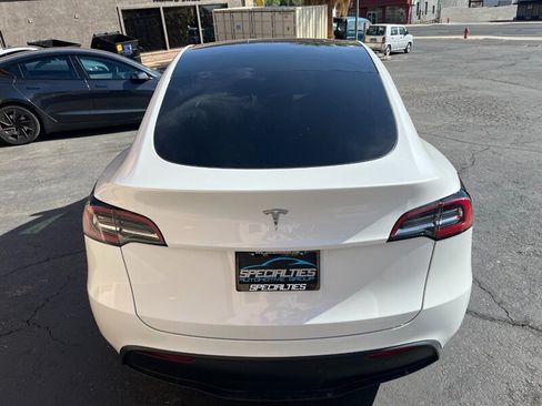 Used 2024 Tesla Model Y Long Range RWD image 20