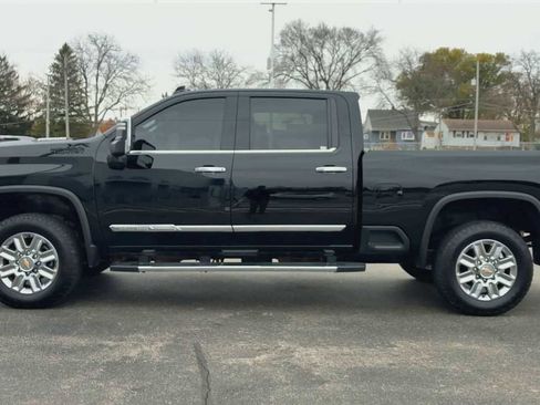 Certified 2024 Chevrolet Silverado 2500 High Country image 5