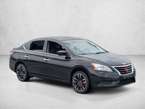 Used 2015 Nissan Sentra SV image 3