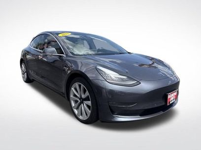 Used 2018 Tesla Model 3 Mid Range