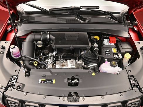 New 2026 Jeep Compass Latitude AWD/4WD image 33