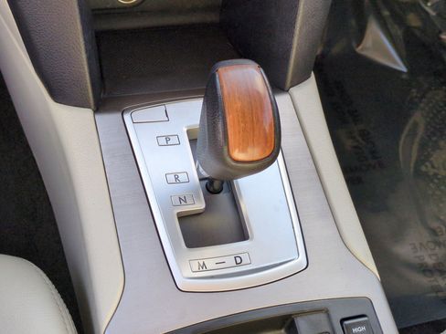 Used 2013 Subaru Outback 3.6R Limited w/ Moonroof Pkg image 25