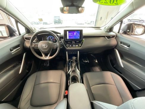 Certified 2023 Toyota Corolla Cross XLE w/ Convenience Package AWD/4WD image 7