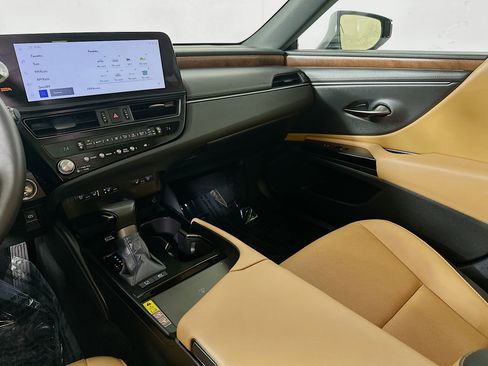 Certified 2025 Lexus ES 300h F Sport image 22