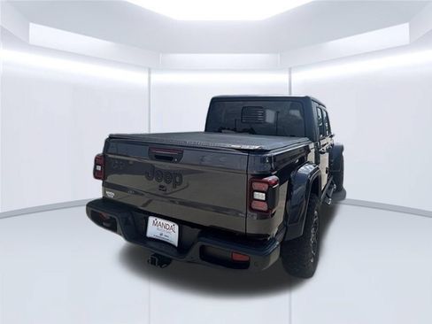 Used 2023 Jeep Gladiator Sport AWD/4WD image 3
