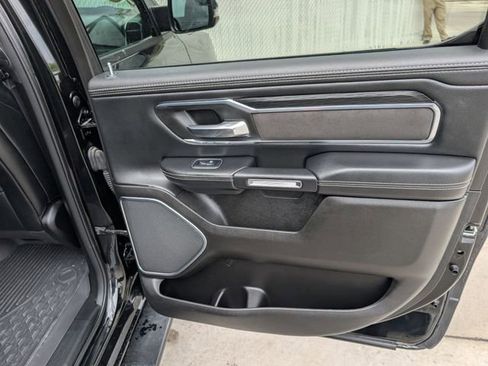Used 2024 RAM 1500 Laramie AWD/4WD image 32