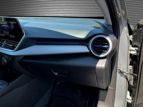 Used 2025 Chevrolet Trax LS image 25